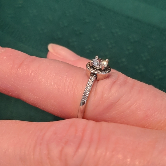 925 Sterling Silver ring NWOT - Picture 4 of 5